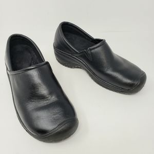 Keen PTC Slip On II Clogs Black Leather Womens 6